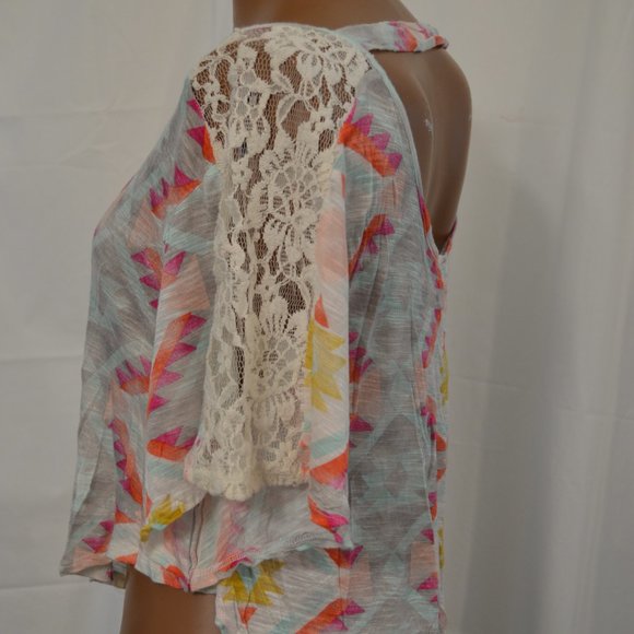 Junior's top - Picture 2 of 5